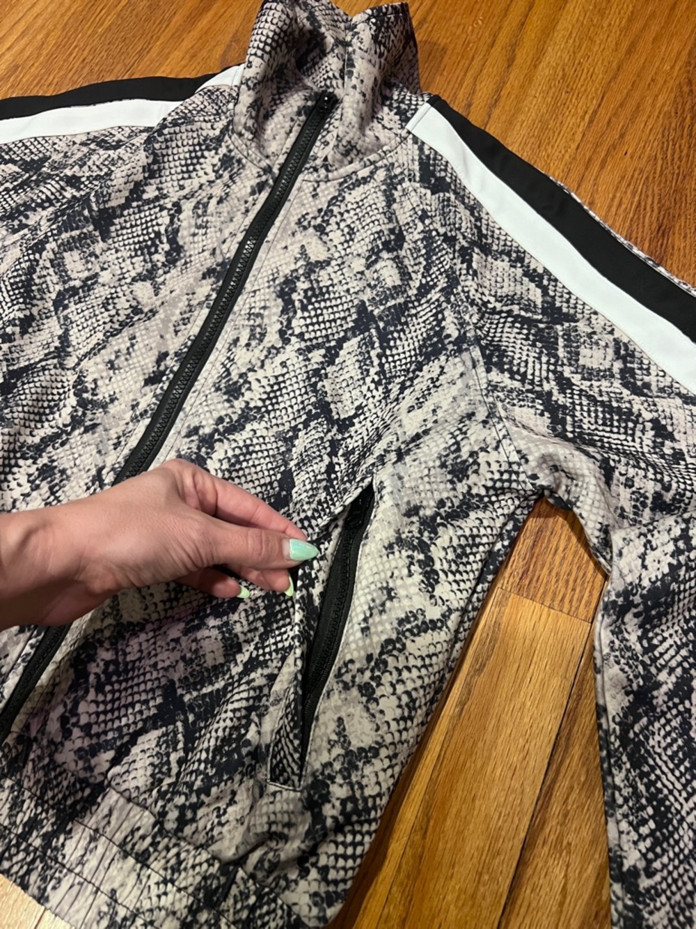 Pam & Gela Snake Print Track Jacket & Pants Set - Picture 8 of 10